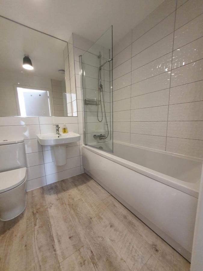 Lovely Home Close To City Center & Rail Station Честерфилд Экстерьер фото